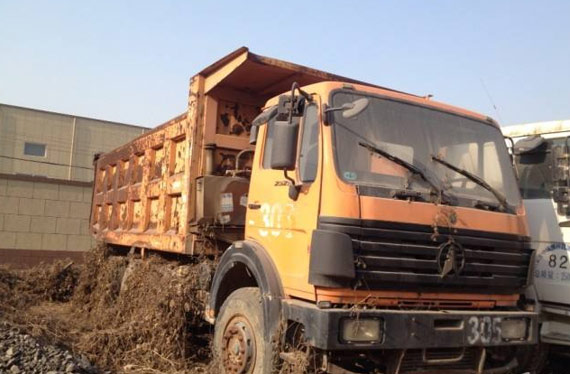 重庆巴音郭楞报废车回收,车辆报废回收公司